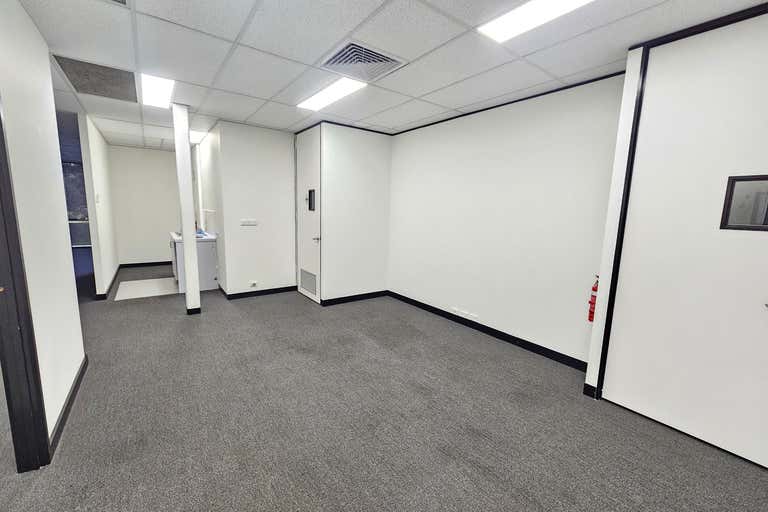 3/16 BUSINESS PARK DVE Notting Hill VIC 3168 - Image 4