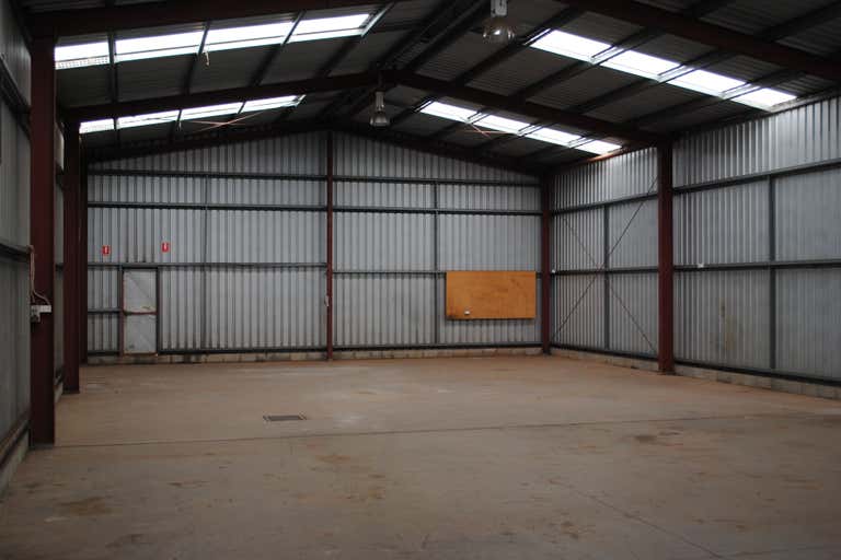Shed 5, 388 Taylor Street Wilsonton QLD 4350 - Image 3