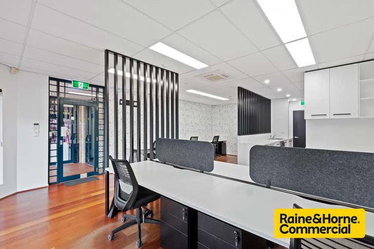 2/50 Anderson Street Fortitude Valley QLD 4006 - Image 3