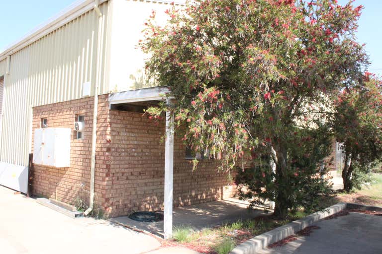 Unit 3, 34 Stanhope Gardens Midvale WA 6056 - Image 2