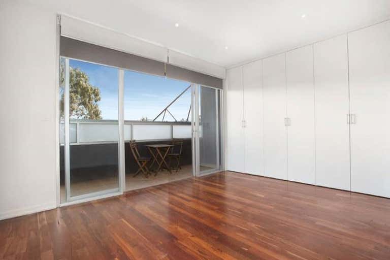 5/37 Pine Street Hawthorn VIC 3122 - Image 4