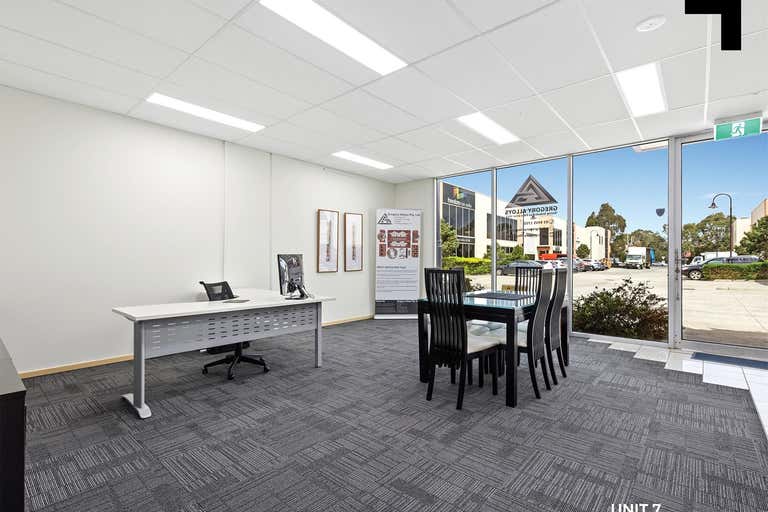 3&7, 5 Kelletts Road Rowville VIC 3178 - Image 2