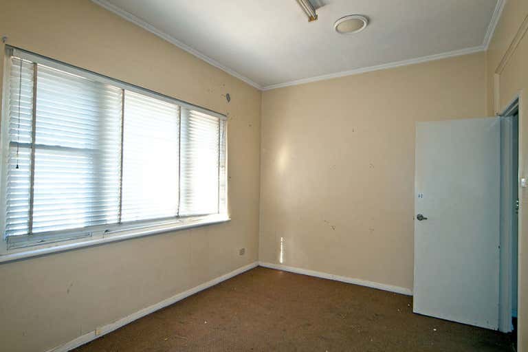 477 Grand Junction Road Wingfield SA 5013 - Image 3