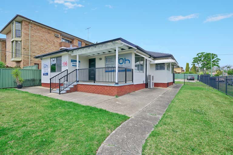 196 Lindesay Street Campbelltown NSW 2560 - Image 1