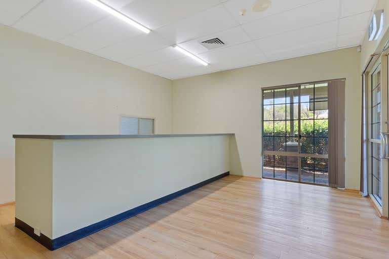 Australind Medical Centre, Unit 2, 1 Mulgara Street Australind WA 6233 - Image 2