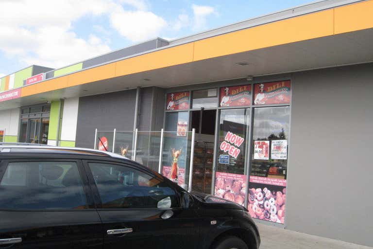 Shop 3 Cnr Windrock Avenue and Mareeba Way Craigieburn VIC 3064 - Image 2