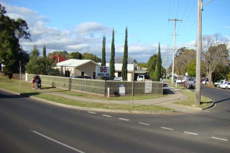 T. 2, 96-98 Anzac Avenue Newtown QLD 4350 - Image 3