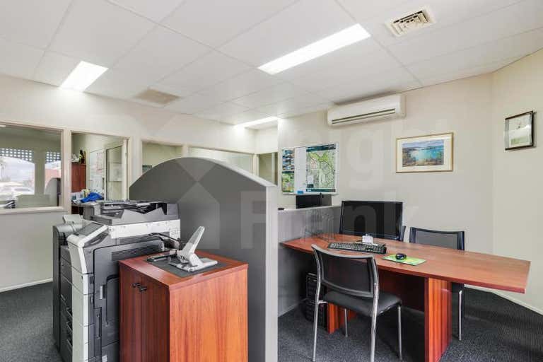 1/49 Bolsover Street Rockhampton City QLD 4700 - Image 4