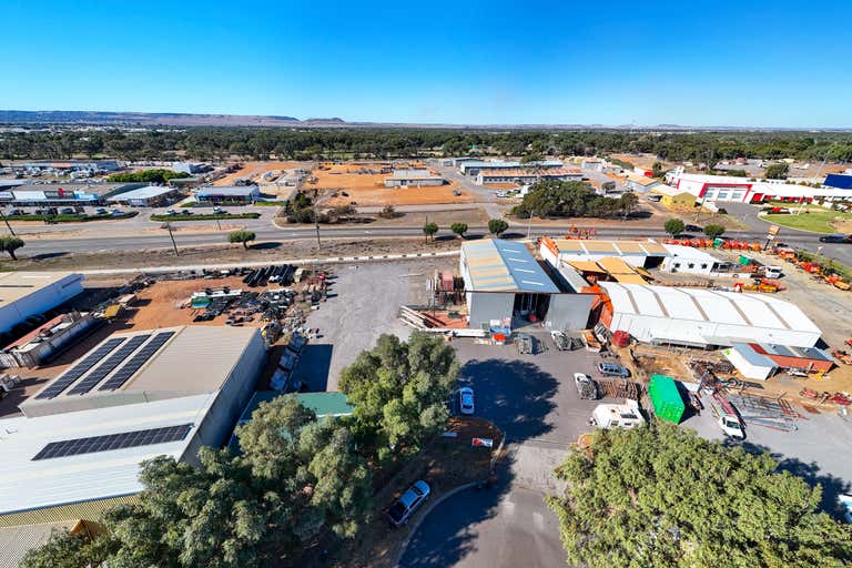 15 Larkin Street Geraldton WA 6530 - Image 2