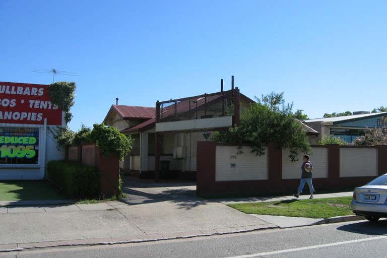 596 Hume Street Albury NSW 2640 - Image 3