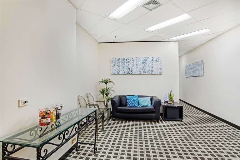 905/530 Little Collins Street Melbourne VIC 3000 - Image 2