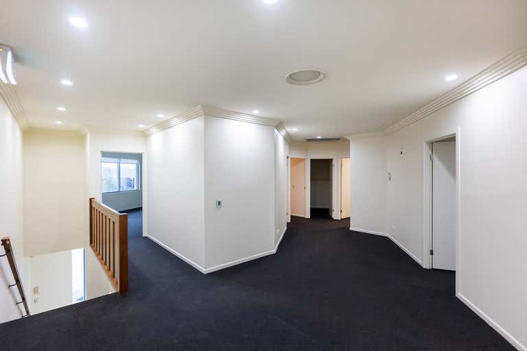 3/50 Township Drive Burleigh Heads QLD 4220 - Image 4