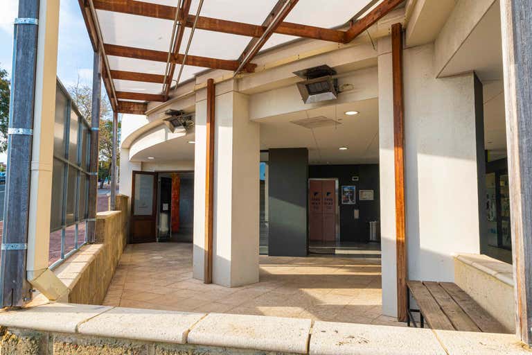 Hawaiian's Mezz, Shop 36, 148 Scarborough Beach Road Mount Hawthorn WA 6016 - Image 4