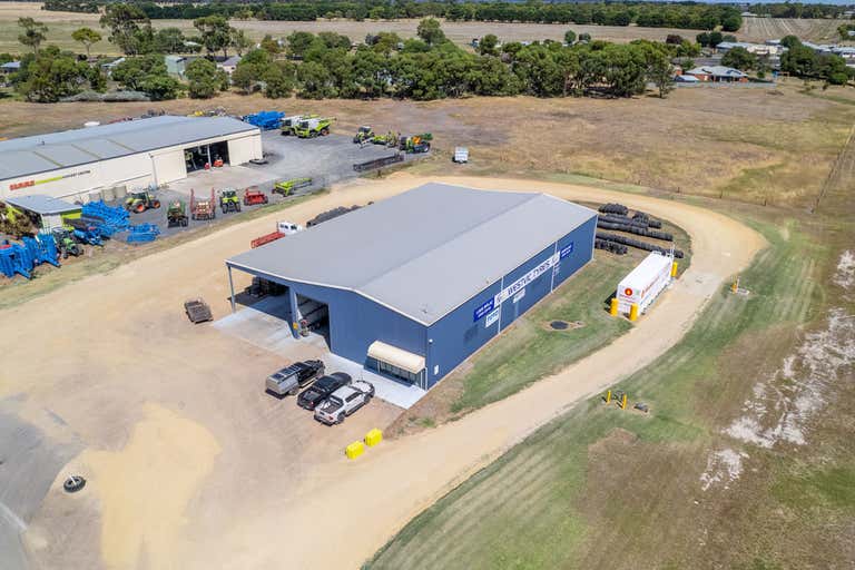 2040 Glenelg Highway Lake Bolac VIC 3351 - Image 2