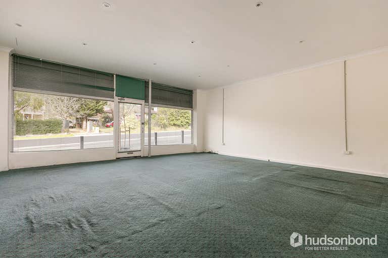 1/19 Anthony Drive Mount Waverley VIC 3149 - Image 4