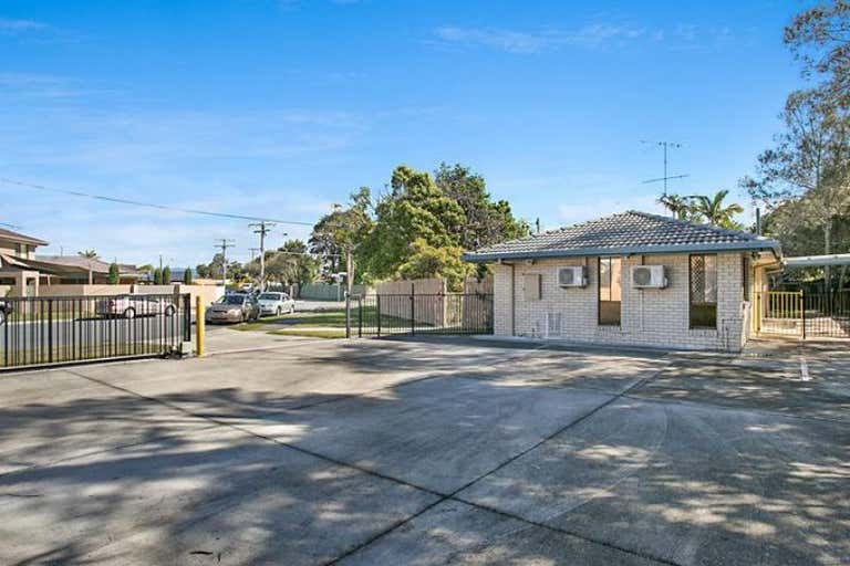 23 Le Mans Drive Mermaid Waters QLD 4218 - Image 4