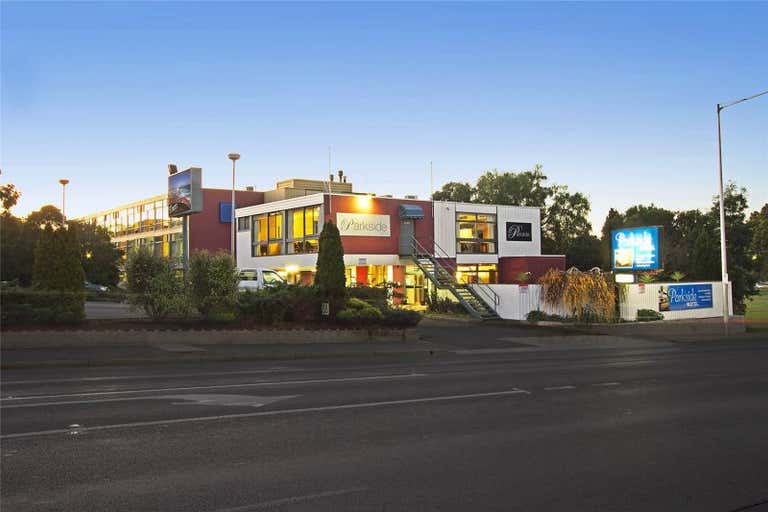 Parkside Motel Geelong, 68 High Street, Belmont Geelong VIC 3220 - Image 1