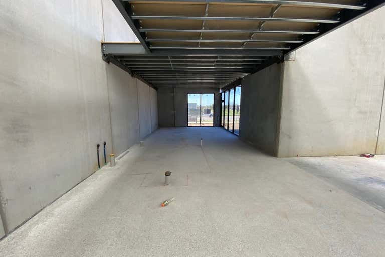 59 Futures Road Cranbourne West VIC 3977 - Image 4