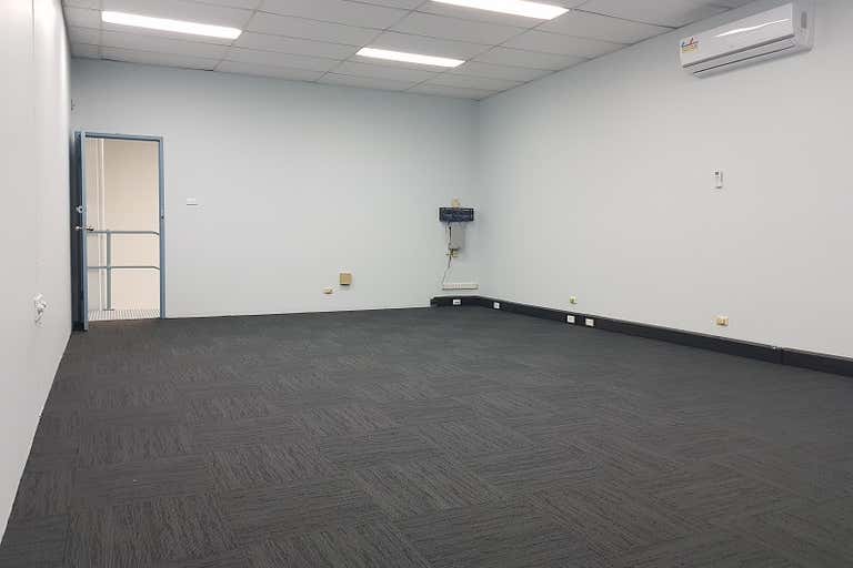 Unit 2, 1 Shaw Road Ingleburn NSW 2565 - Image 4