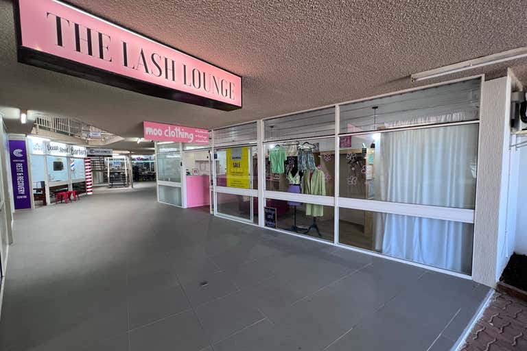 9/9 Ocean Street Maroochydore QLD 4558 - Image 2