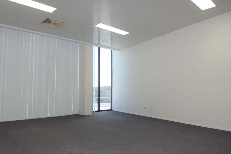 Unit 10, 10 Burnside Road Ormeau QLD 4208 - Image 4