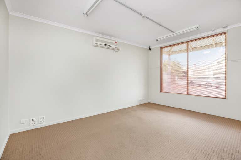 5 Eve Court Golden Square VIC 3555 - Image 2