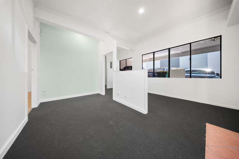 1/8 Pirelli Street Southport QLD 4215 - Image 1