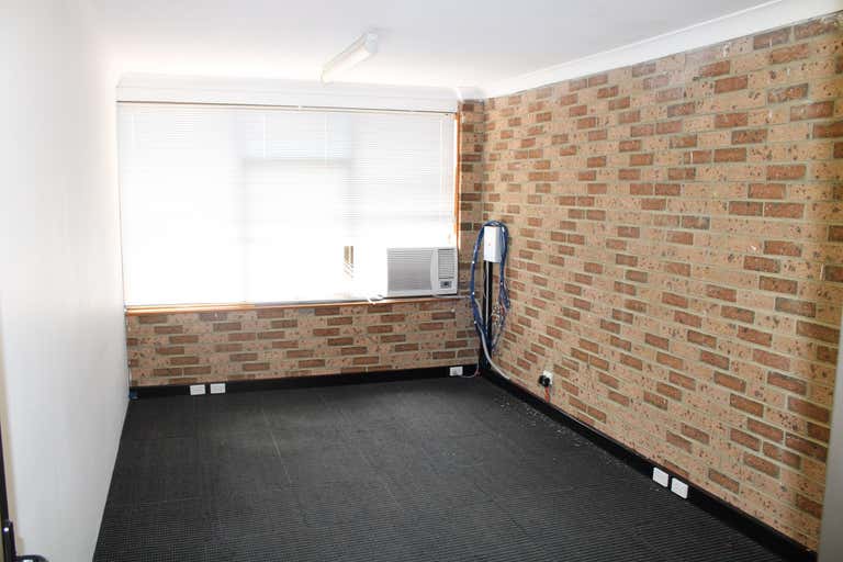 1st floor rear, 73 Parraweena Road Caringbah NSW 2229 - Image 2