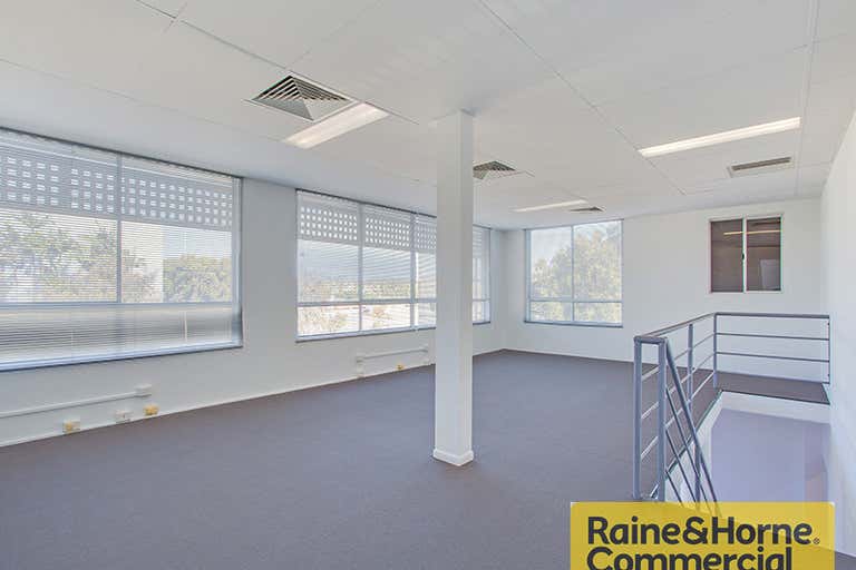 1/272 Lavarack Avenue Eagle Farm QLD 4009 - Image 4