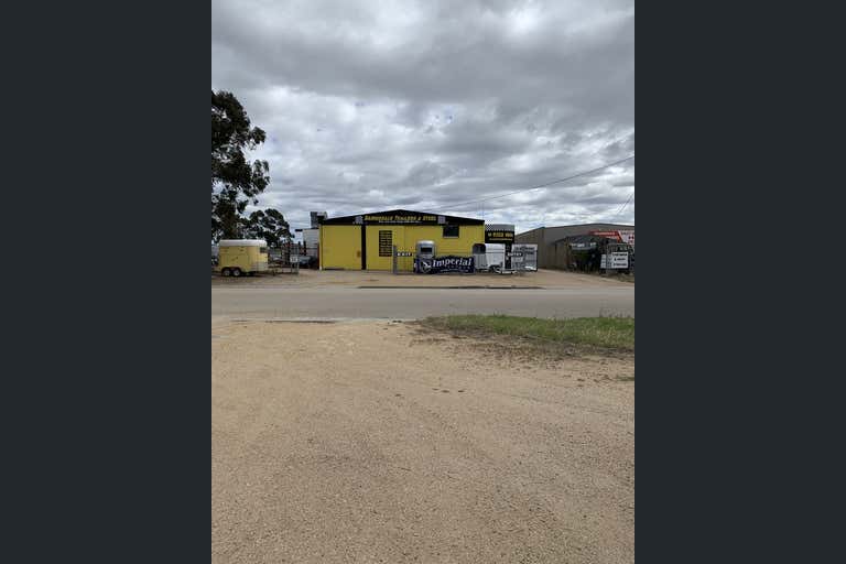 4-6 Lawless Street Bairnsdale VIC 3875 - Image 3