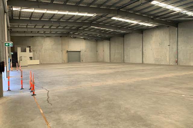 7 Harrington street Arundel QLD 4214 - Image 4