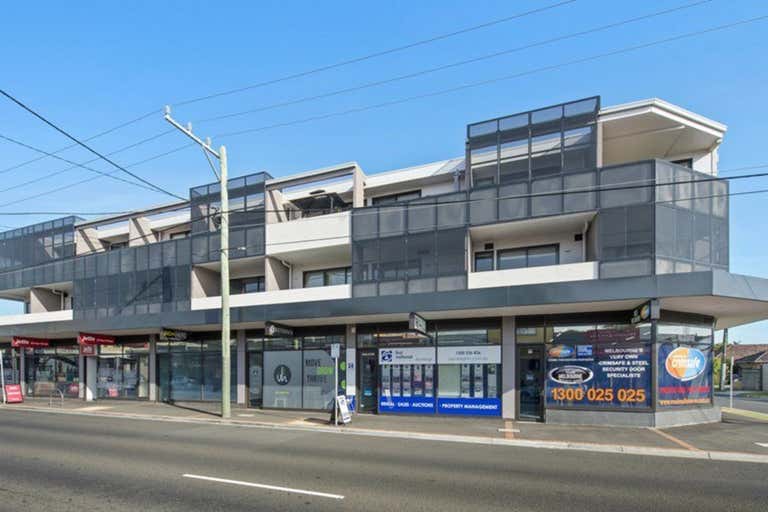 2/658 Centre Road Bentleigh East VIC 3165 - Image 2