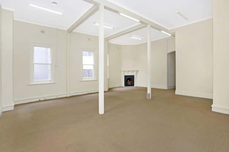 1/10 Fitzroy Street St Kilda VIC 3182 - Image 2