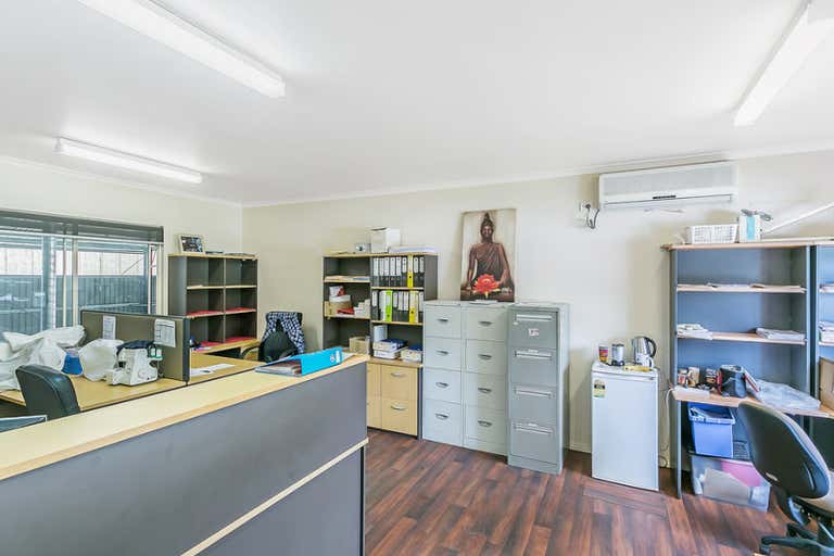 105 Dover Drive Burleigh Heads QLD 4220 - Image 4