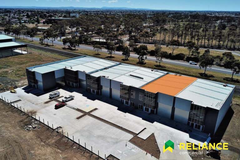 3/19 Mogul Court Deer Park VIC 3023 - Image 1