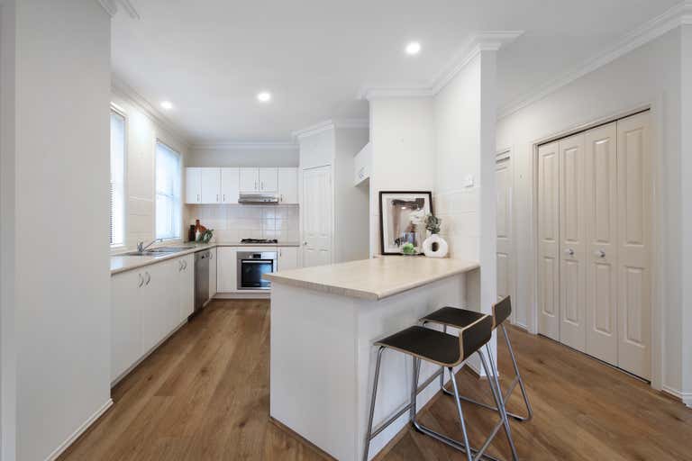 21 Small Street Hampton VIC 3188 - Image 2