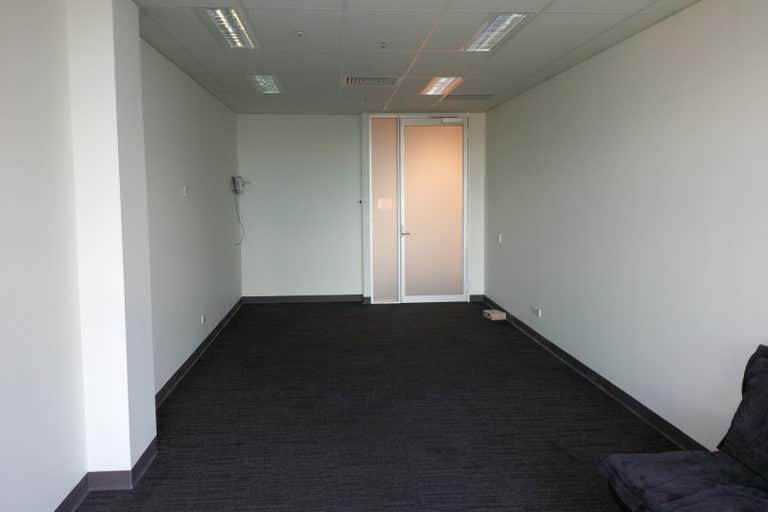 902/147 Pirie Street Adelaide SA 5000 - Image 2