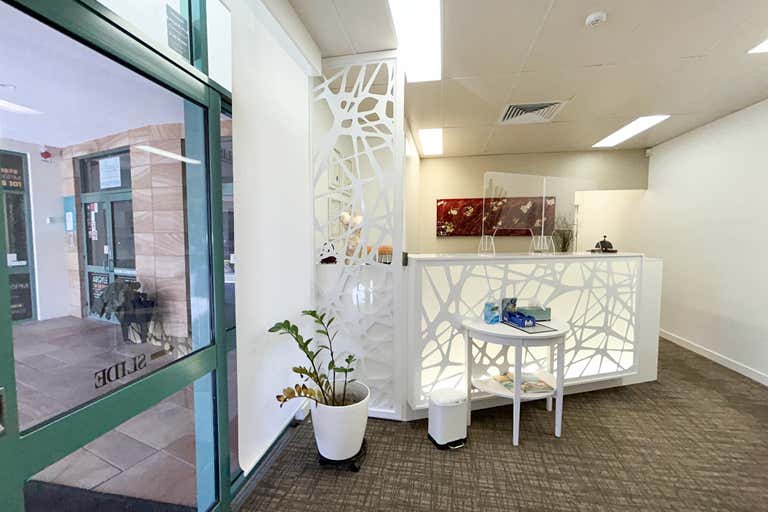 4/31 Cotton Tree Parade Maroochydore QLD 4558 - Image 3