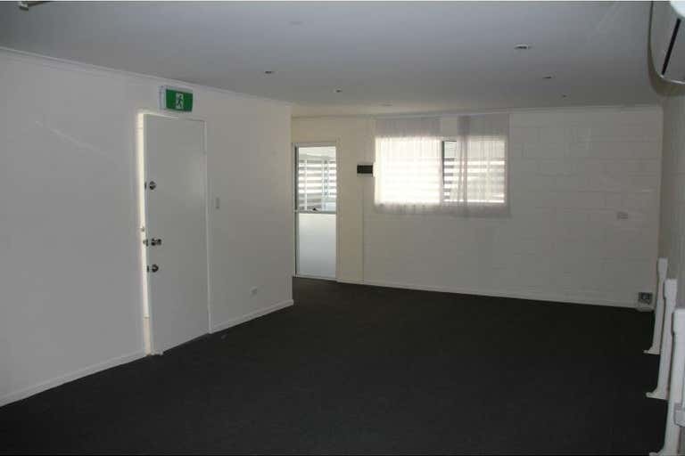 5/26 James Street Burleigh Heads QLD 4220 - Image 1