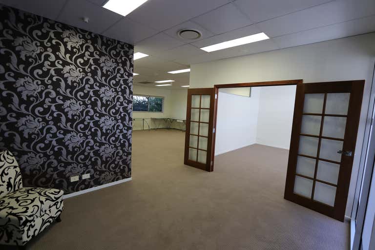 16/79 West Burleigh Road Burleigh Heads QLD 4220 - Image 4