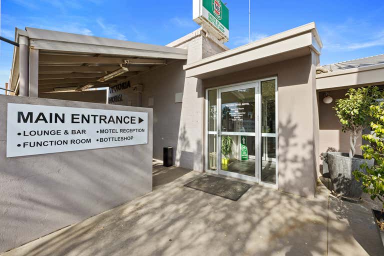 Victoria Hotel Motel, 58 Railway Place Elmore VIC 3558 - Image 2