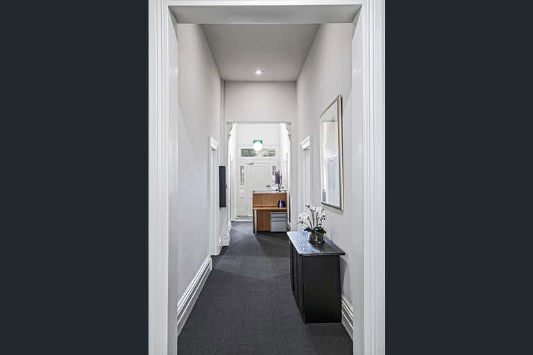 5 Charnwood Crescent St Kilda VIC 3182 - Image 4