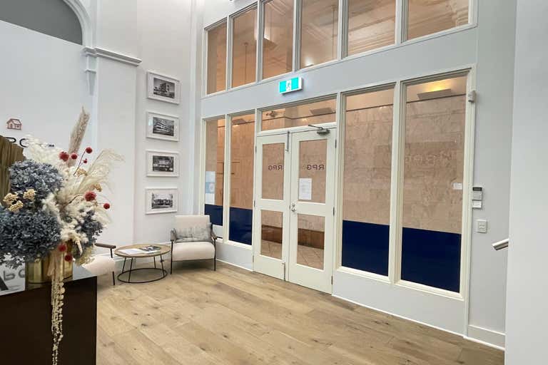 405 Collins Street Melbourne VIC 3000 - Image 1