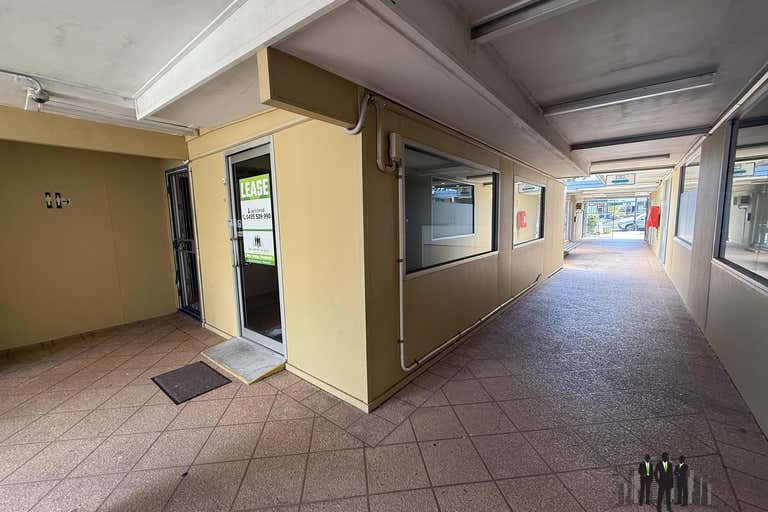 2/497 Gympie Rd Strathpine QLD 4500 - Image 2