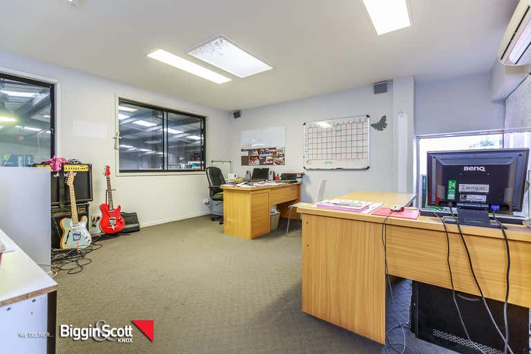 1/48 Holloway Drive Bayswater VIC 3153 - Image 3