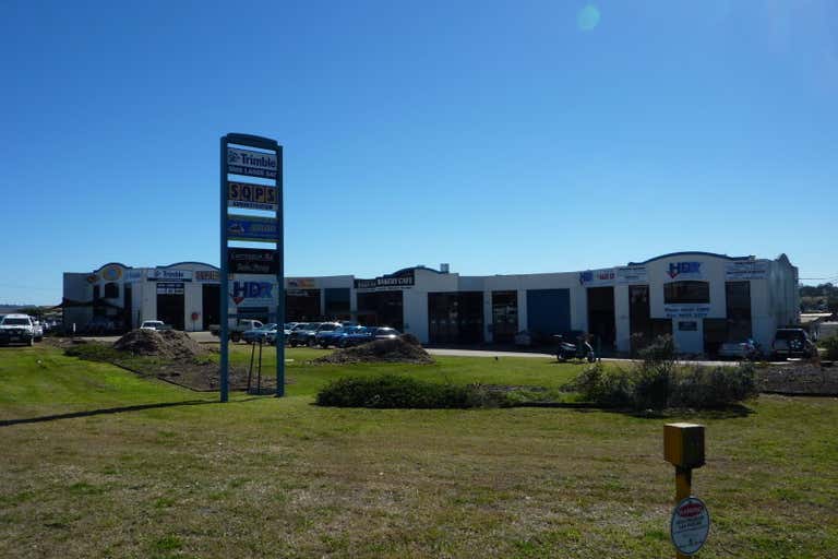 Unit 2, 13  Carrington Road Toowoomba City QLD 4350 - Image 1