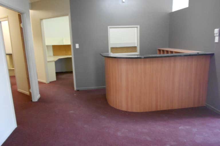 The Business Centre, 111 Musgrave Street Berserker QLD 4701 - Image 2