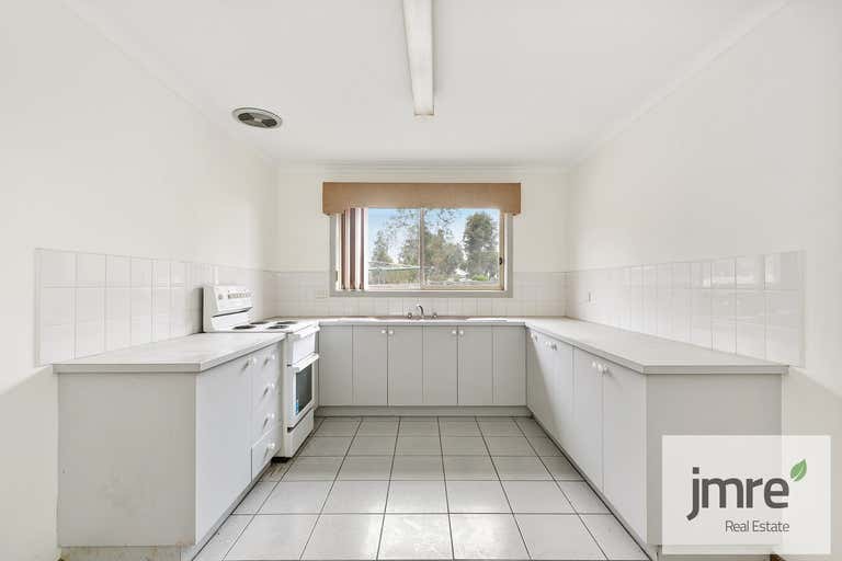 2-4 Truro Crescent Keilor Lodge VIC 3038 - Image 3