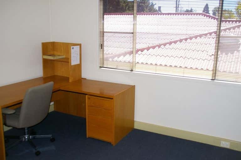 Office 3, 136-140 Russell Street Toowoomba City QLD 4350 - Image 2