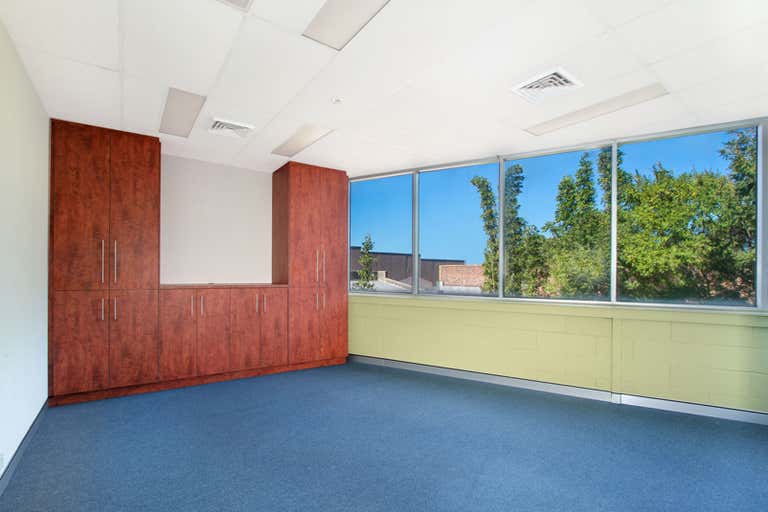 Suite 5 / 233 Crown Street Wollongong NSW 2500 - Image 4